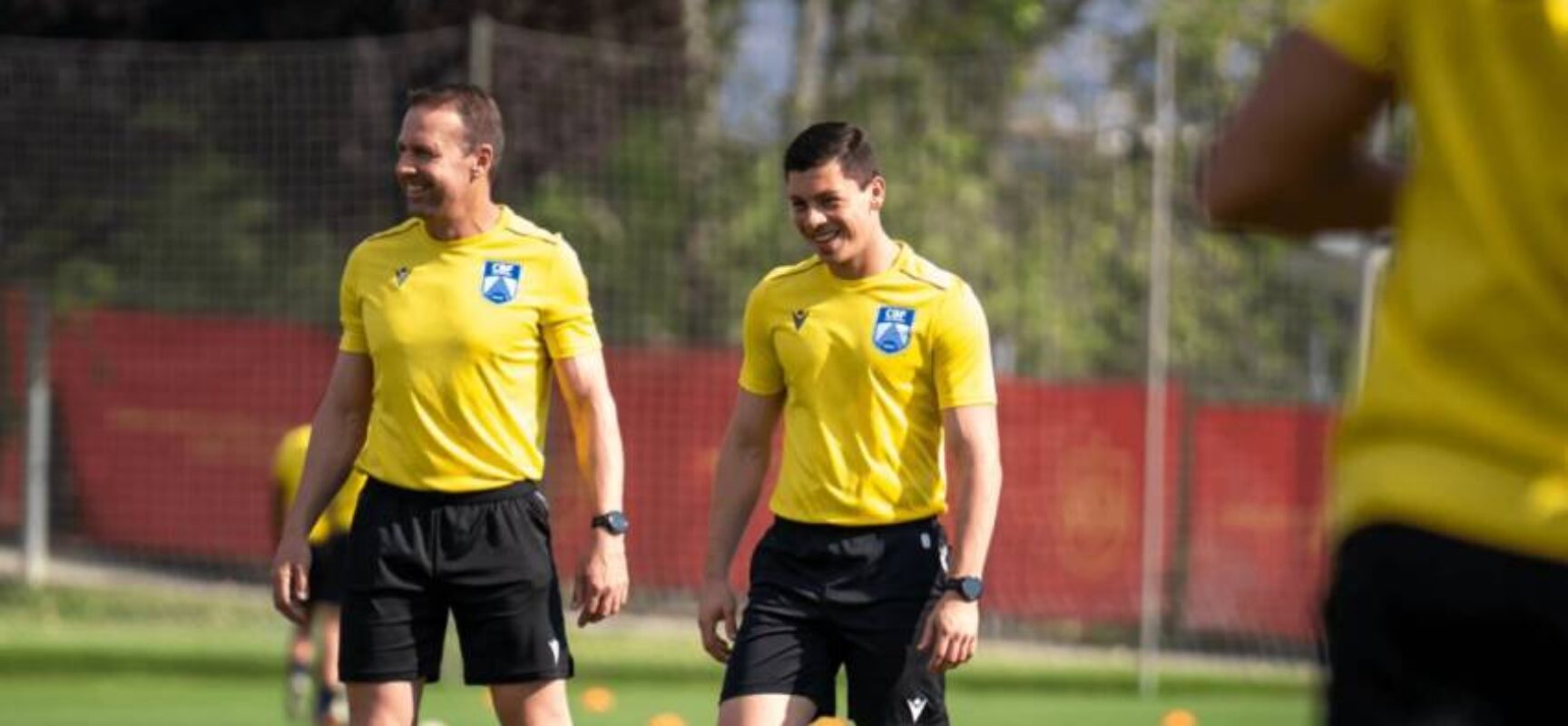 Árbitros brasileiros realizam treinamento para integração de mudanças de regras da Copa do Mundo no futebol brasileiro
