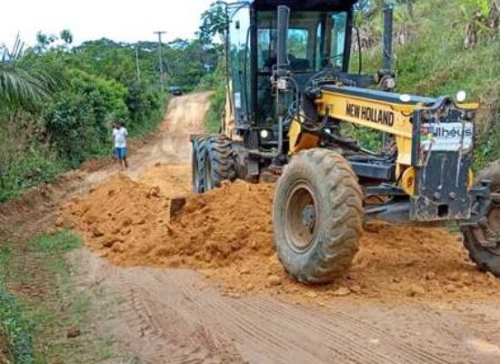 Patrolamento e tapa-buracos melhoram acesso e mobilidade em estradas da zona rural de Ilhéus