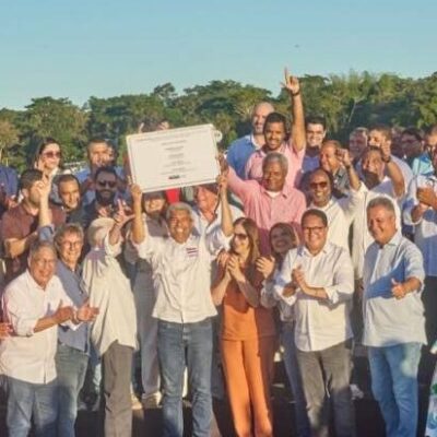 Prefeito Augusto Castro inaugura BA-649 ao lado do governador Jerônimo Rodrigues