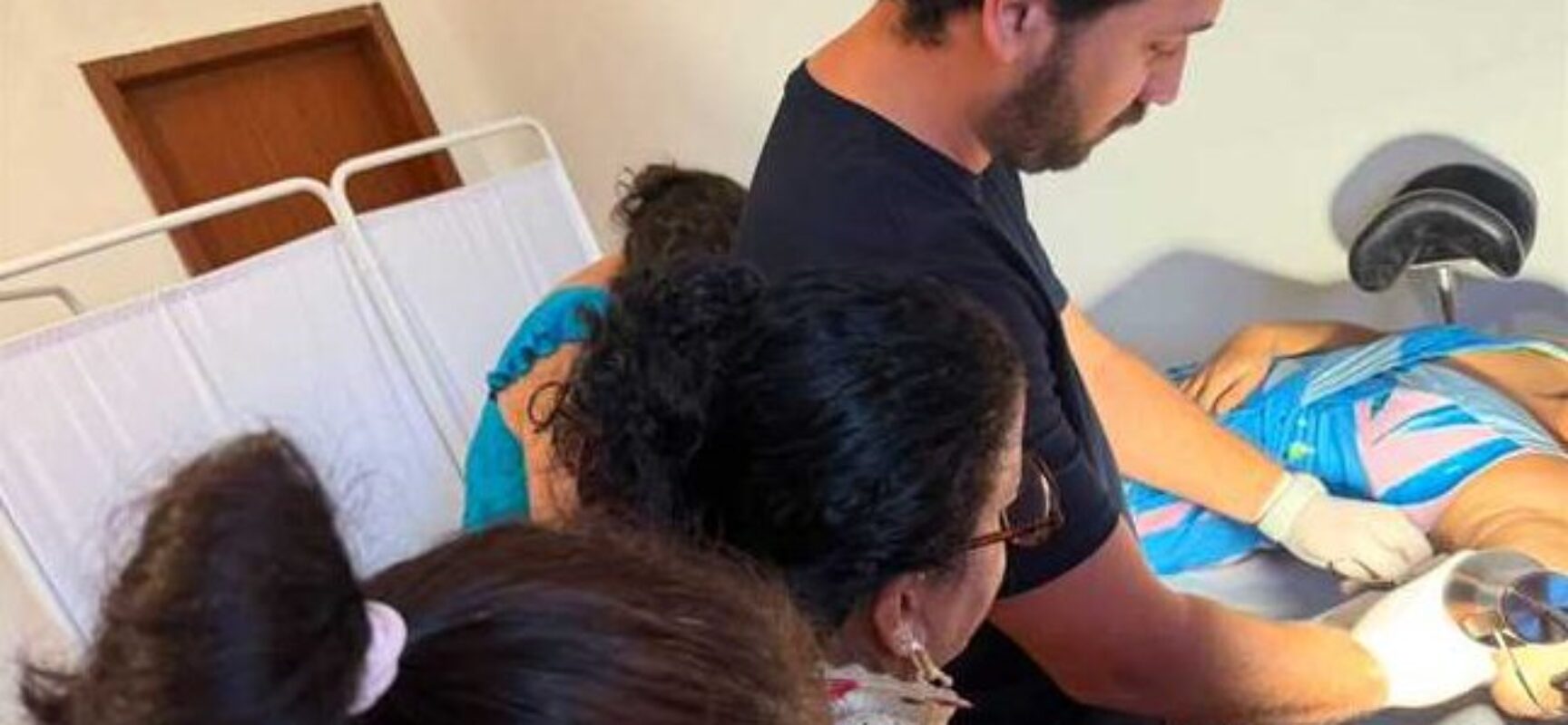 Médicos da Atenção Primária de Ilhéus são capacitados para inserção do Implanon na rede municipal