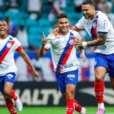 Com gols no primeiro tempo, Bahia vence Chapecoense por 2×0 na Arena Fonte Nova