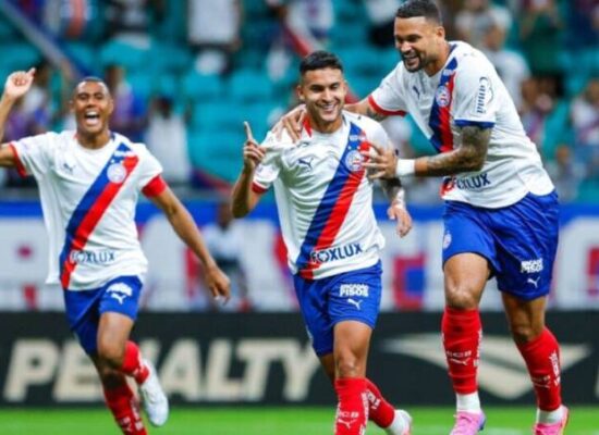 Com gols no primeiro tempo, Bahia vence Chapecoense por 2×0 na Arena Fonte Nova