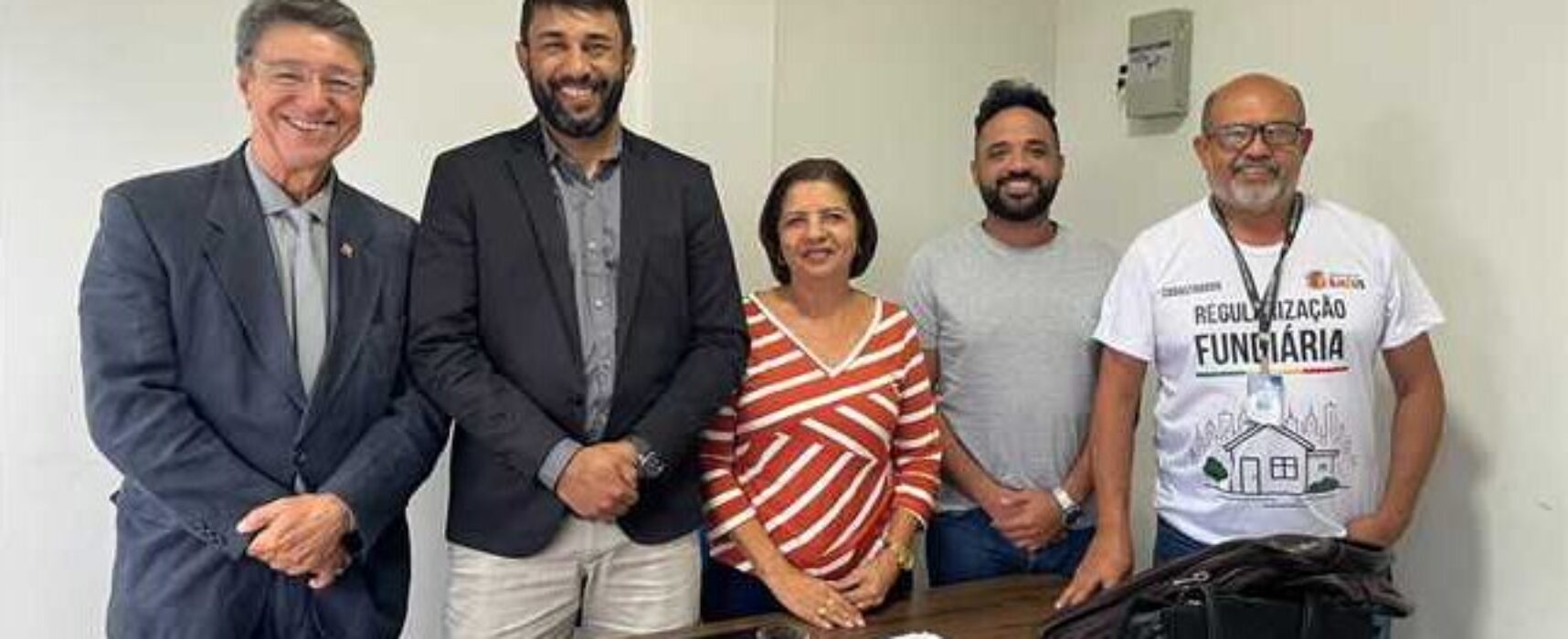 Entrega dos primeiros certificados marca avanço da regularização fundiária em Ilhéus