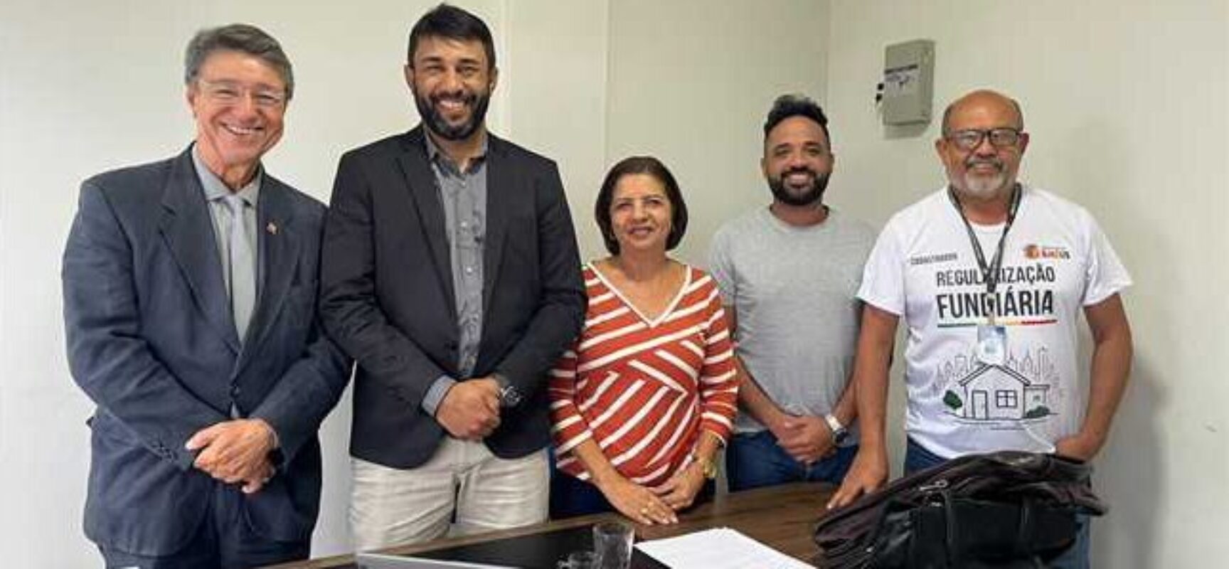 Entrega dos primeiros certificados marca avanço da regularização fundiária em Ilhéus