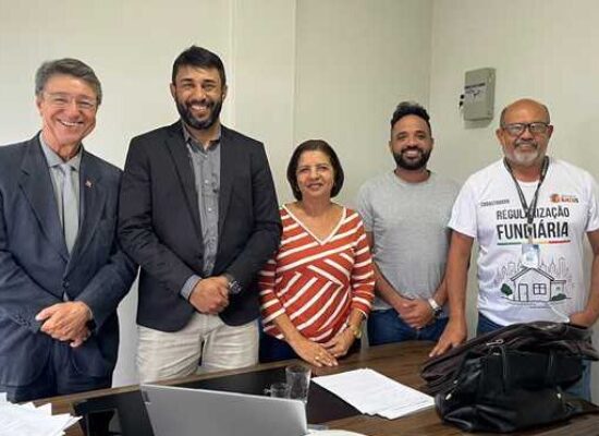Entrega dos primeiros certificados marca avanço da regularização fundiária em Ilhéus