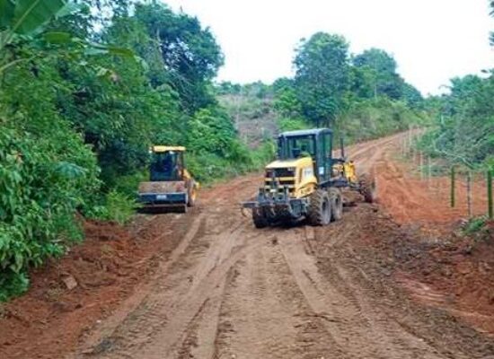 Mutirão inicia recuperação de estradas que atendem comunidades da zona rural de Ilhéus