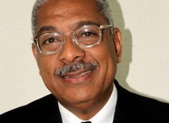 *Bebeto Galvão lamenta falecimento do professor Josevandro Nascimento e destaca legado para a educação e cultura de Ilhéus*