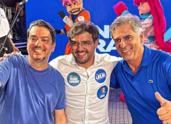 Leur Lomanto Jr. e Pedro Tavares reúnem milhares de pessoas em Ilhéus e reforçam o recado de mudança para a Bahia