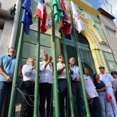 Governador participa da abertura e segue no cortejo do Dois de Julho em Salvador