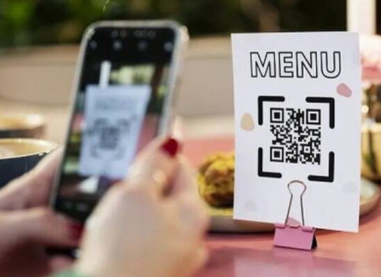 Câmara aprova projeto que obriga restaurantes a oferecer cardápio físico