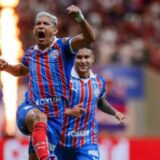 Bahia vence o Inter de virada e volta ao G-5