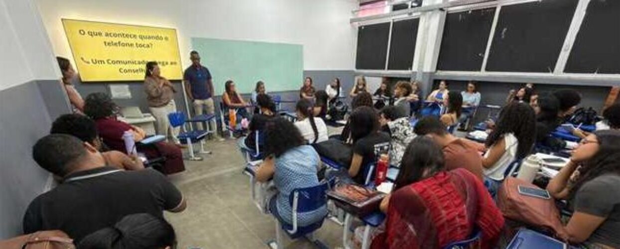 Estudantes de Psicologia conhecem atuação da rede socioassistencial de Ilhéus