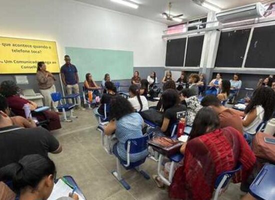 Estudantes de Psicologia conhecem atuação da rede socioassistencial de Ilhéus