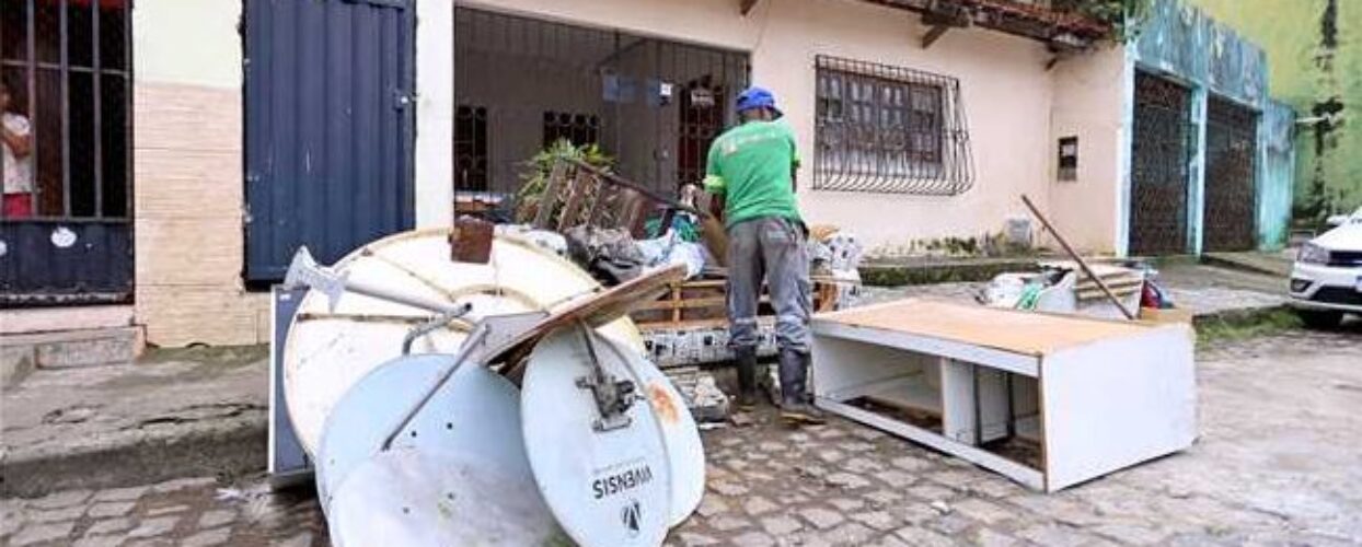 Cata-Treco recolhe materiais descartados no Nelson Costa e amplia calendário de ações em Ilhéus