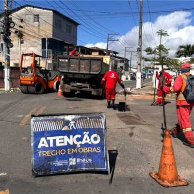 Alto da Conquista recebe recuperação de trechos com operação tapa-buraco