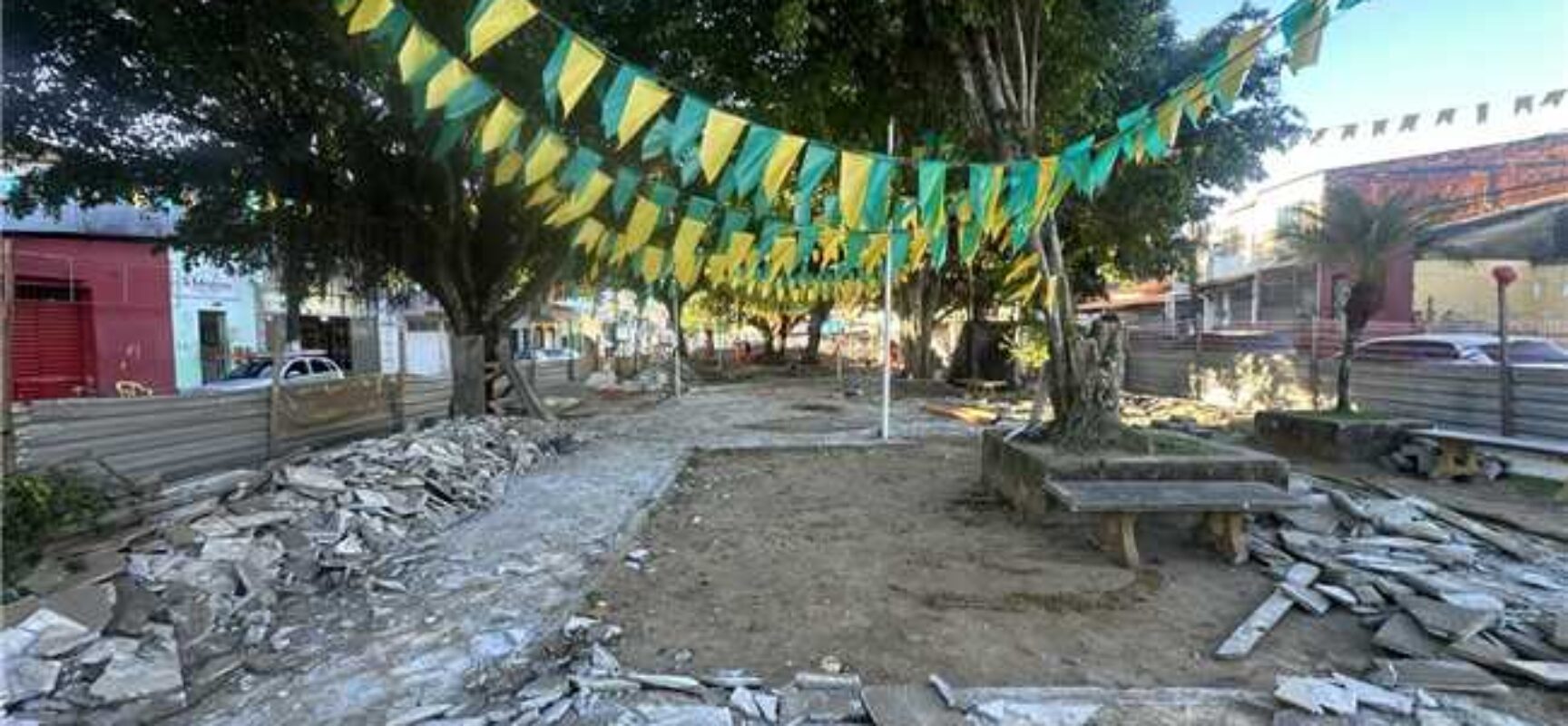 Requalificação da Praça Santa Rita avança com início das intervenções