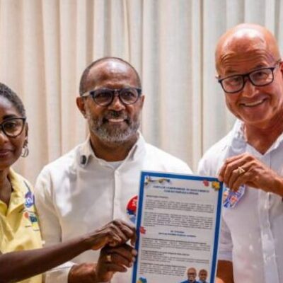 Bebeto e Gazo assinam Carta de Compromisso com as famílias atípicas da Bahia