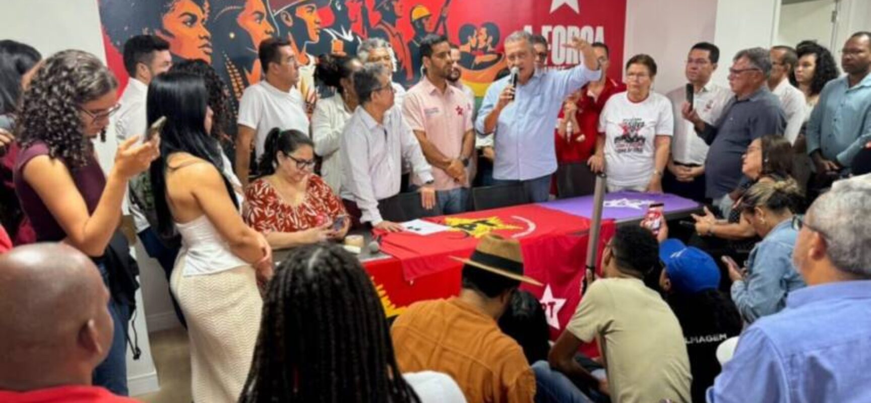 PT Bahia aprova os nomes do Time de Lula para Governo, Senado, Câmara e ALBA