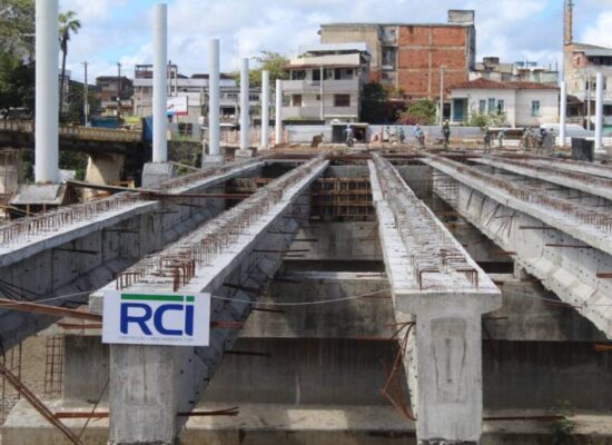 Ponte que ligará o centro de Itabuna à nova BA-649 tem 71% de sua estrutura de concreto concluída