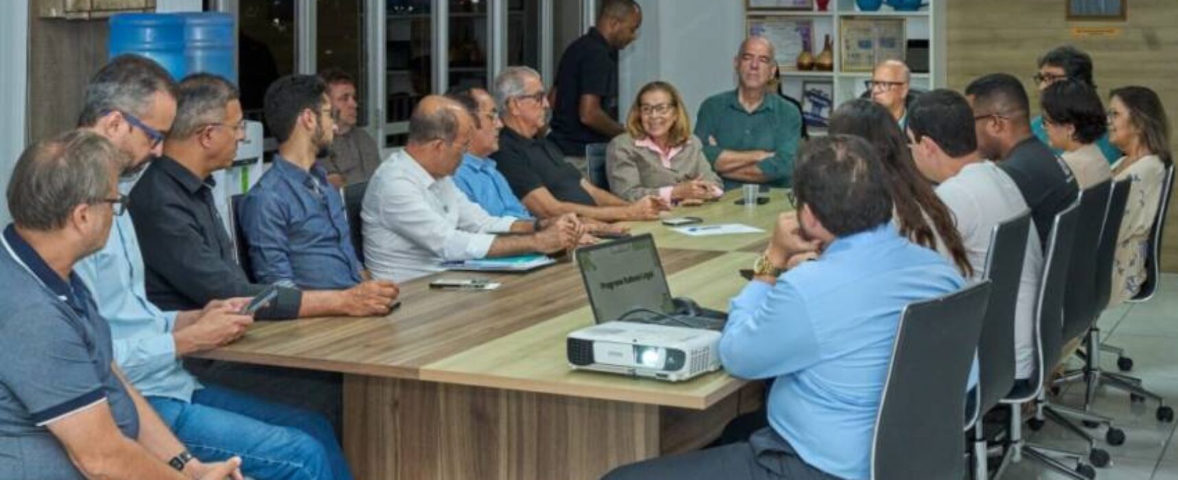Prefeitura de Itabuna apresenta o projeto do Serviço de Atendimento Municipal aos dirigentes e integrantes da ACI