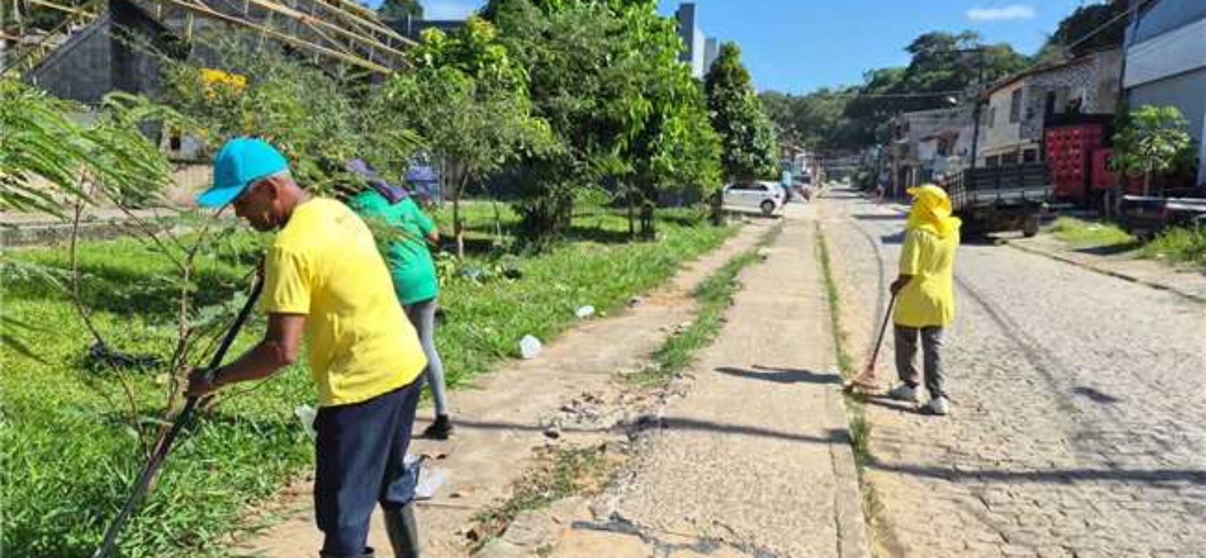Mutirão de varrição reforça limpeza de vias em Ilhéus