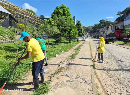 Mutirão de varrição reforça limpeza de vias em Ilhéus