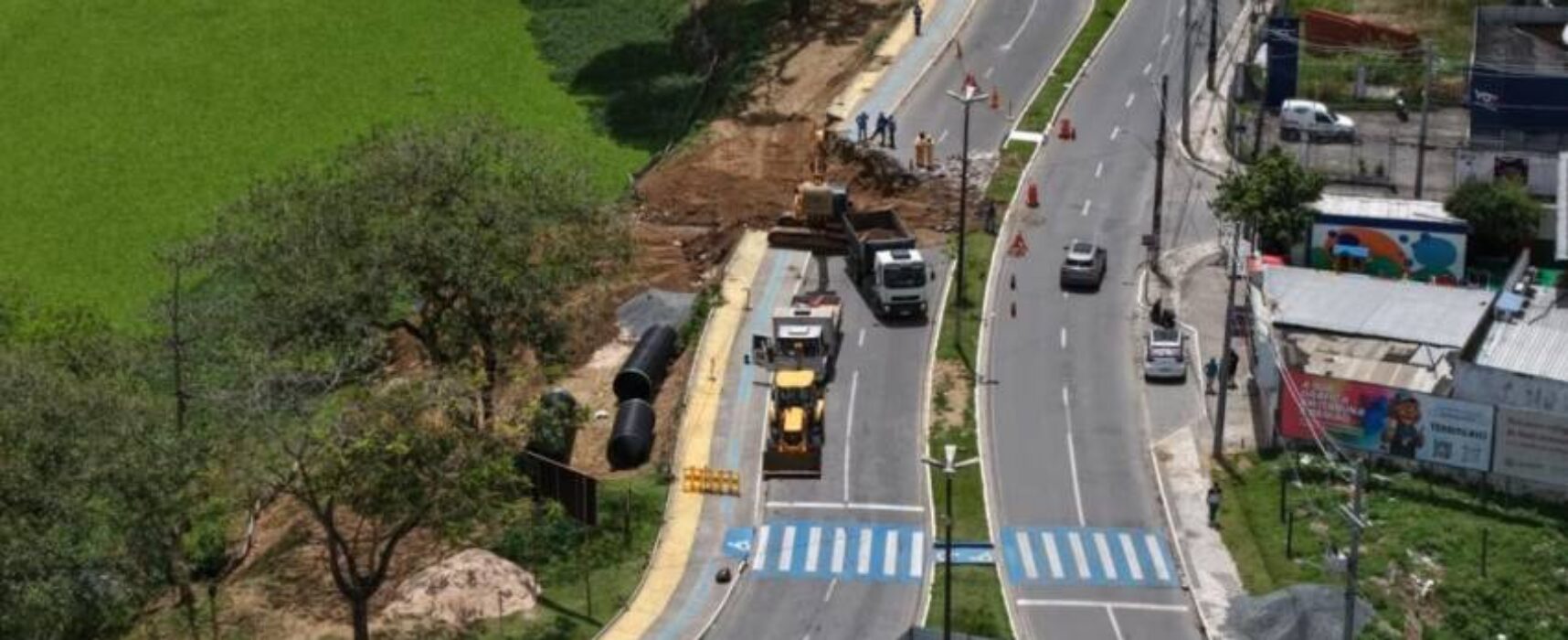 Prefeitura de Itabuna e EMASA vistoriam a execução das obras de substituição de galerias de águas pluviais na Avenida Aziz Maron