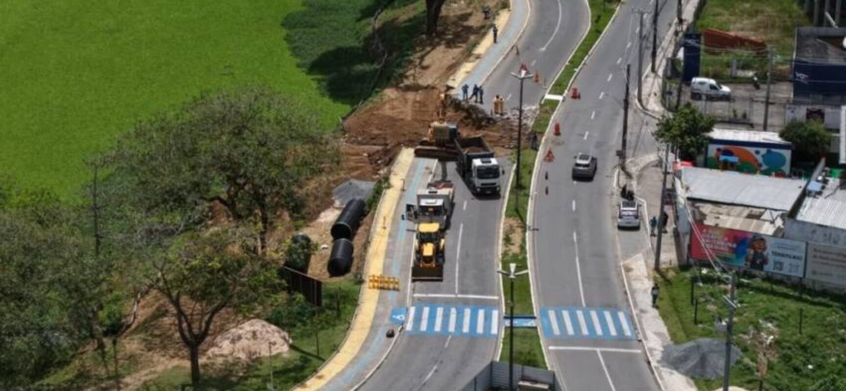 Prefeitura de Itabuna e EMASA vistoriam a execução das obras de substituição de galerias de águas pluviais na Avenida Aziz Maron
