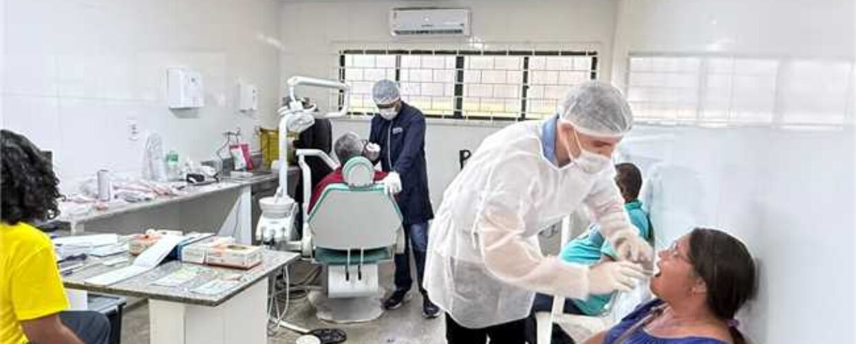 Prefeitura de Ilhéus entrega mais 120 próteses dentárias à população