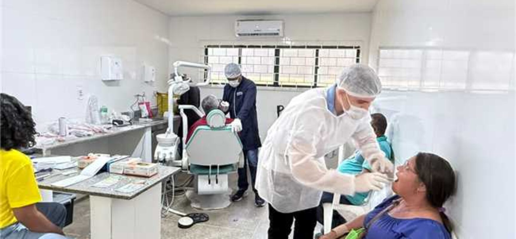 Prefeitura de Ilhéus entrega mais 120 próteses dentárias à população