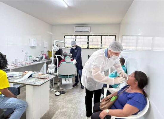 Prefeitura de Ilhéus entrega mais 120 próteses dentárias à população