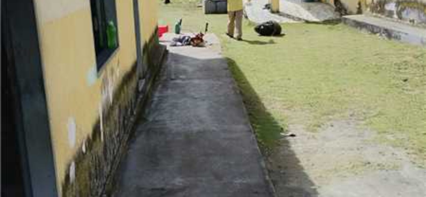 Prefeitura de Ilhéus realiza roçagem na Praça do Hernani Sá e na Creche Dom Eduardo