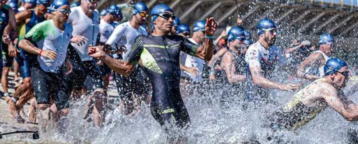 Atletas de diferentes países chegam a Ilhéus para disputa do Triathlon Cup International