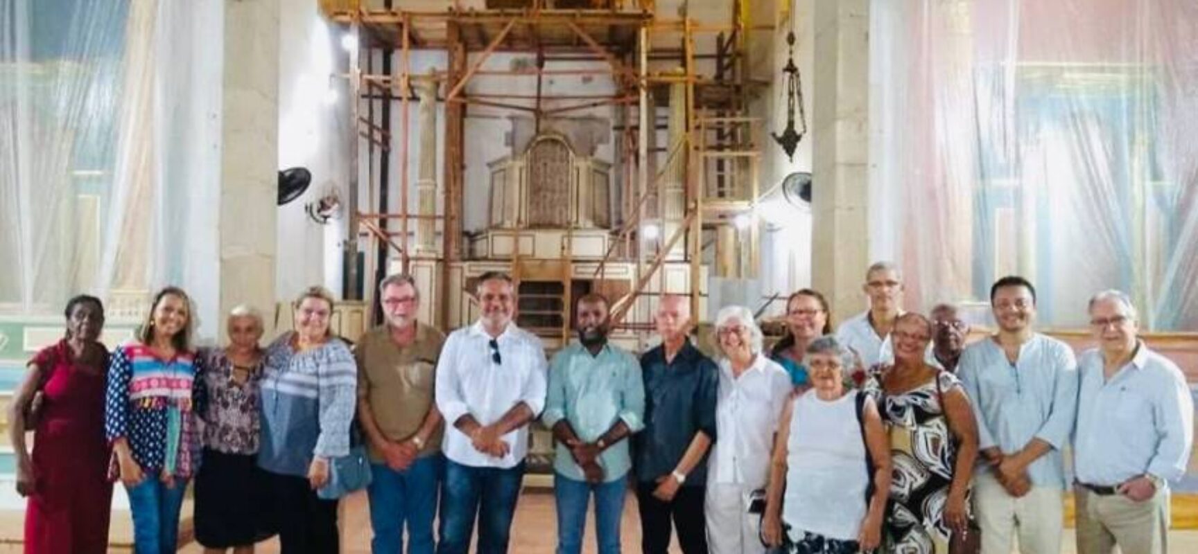 *Bebeto ajudou a restaurar Igreja de São Jorge e reforça compromisso com outros patrimônios de Ilhéus*
