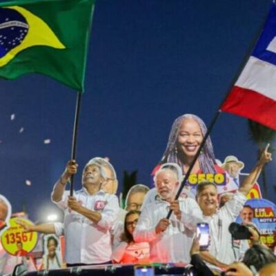 Jerônimo encerra propaganda eleitoral com Lula e pede voto no 13