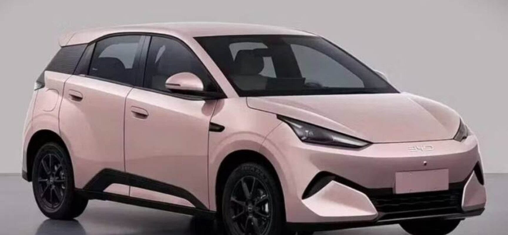 Novo BYD Dolphin Mini cresce, ganha potência e terá nova geração no Brasil