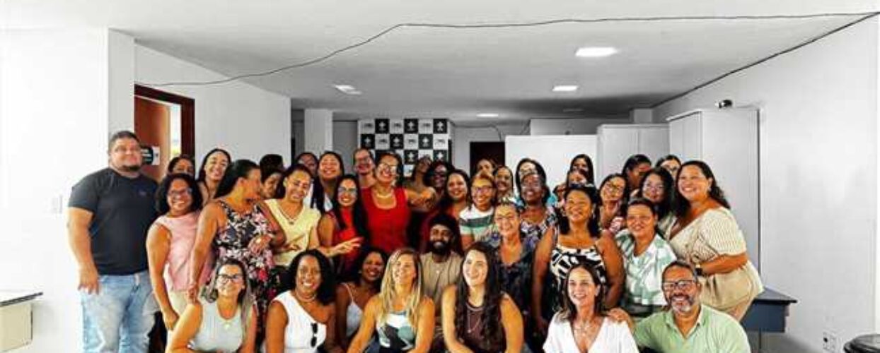 Prefeitura de Ilhéus capacita auxiliares de saúde bucal sobre biossegurança e normas da Anvisa