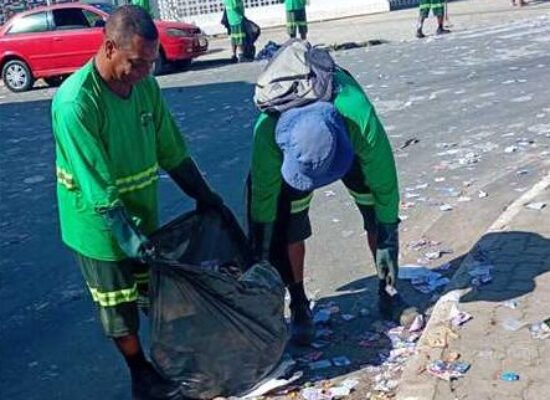 Serviços Urbanos atuam na limpeza de Ilhéus após o fim das eleições