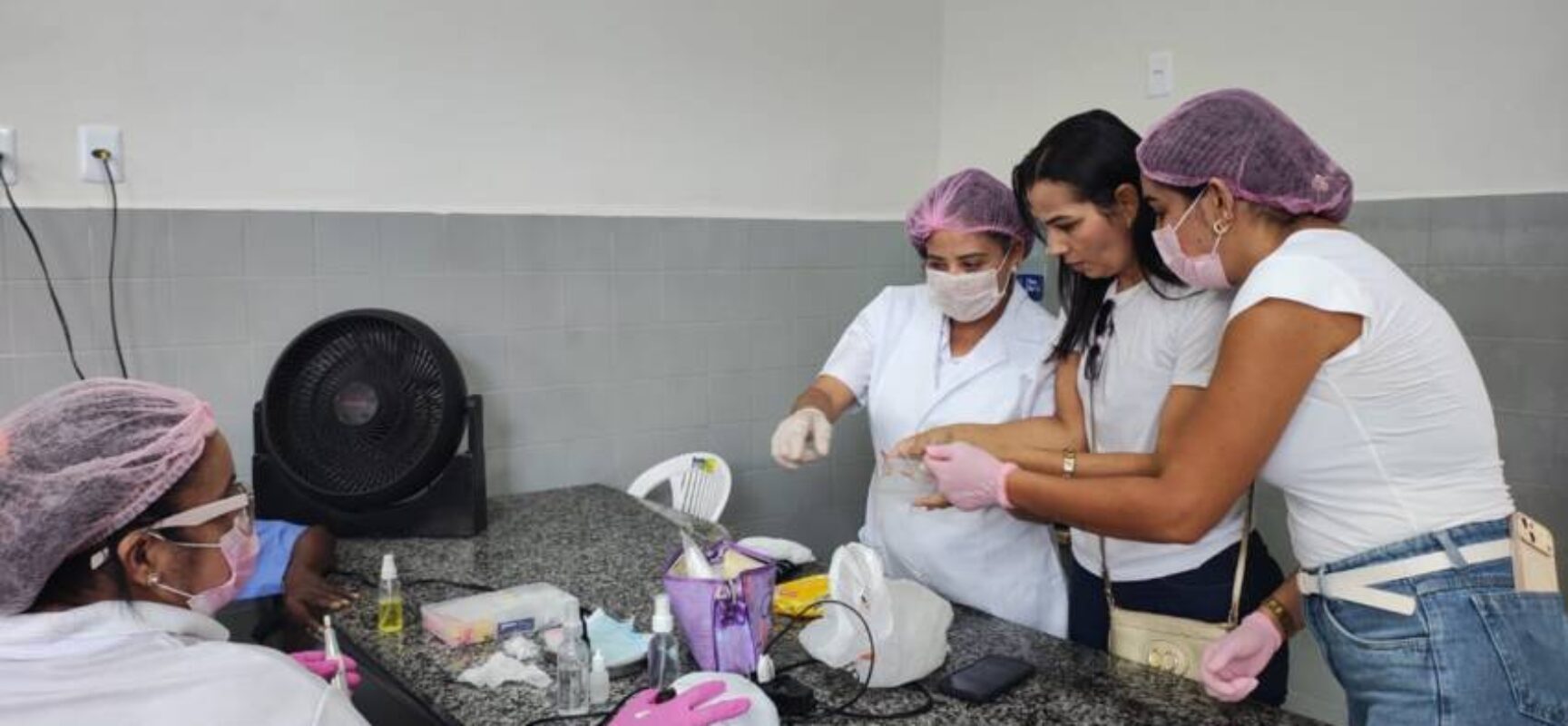 Prefeitura de Itabuna encerra Projeto Itinerante da Escola Profissionalizante Maria de Lourdes Monteiro nos abrigos