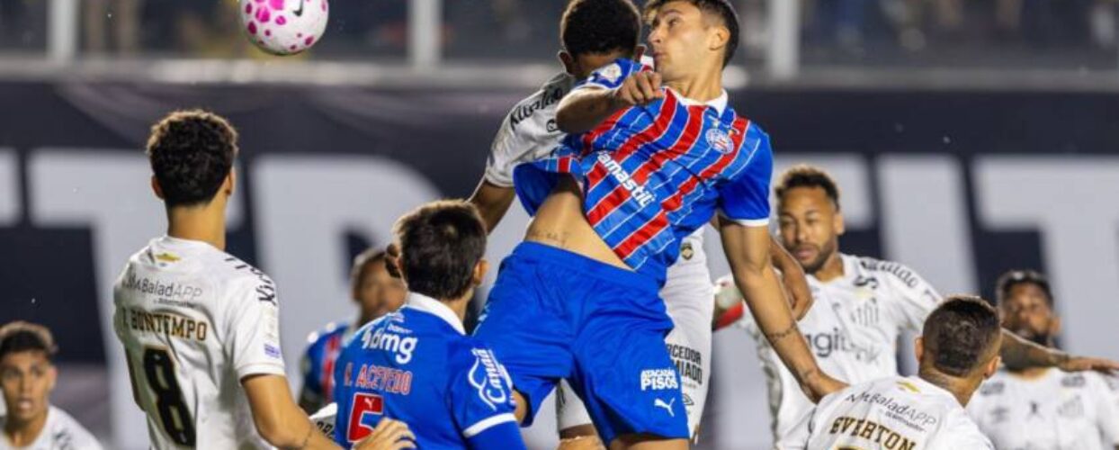 Em jogo de muita chuva, Bahia não aproveita expulsão de Neymar e cede empate ao Santos