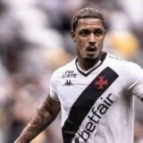 Ex-Vitória, David Corrêa entrega passaporte à polícia devido à investigação de tráfico de drogas e armas