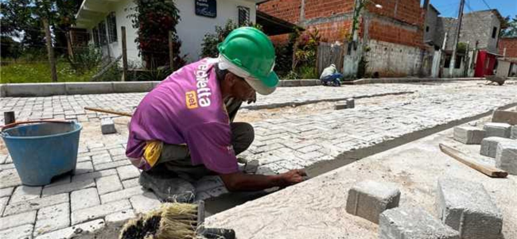Seinfra utiliza pavimento intertravado em ruas da Ponta da Tulha