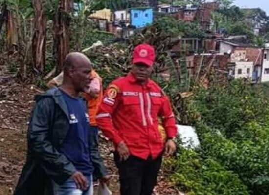 Prefeitura presta assistência social a famílias afetadas pelas chuvas em Ilhéus