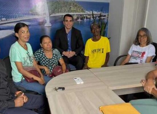 Prefeitura de Ilhéus discute passe livre com associação de pessoas com doença falciforme