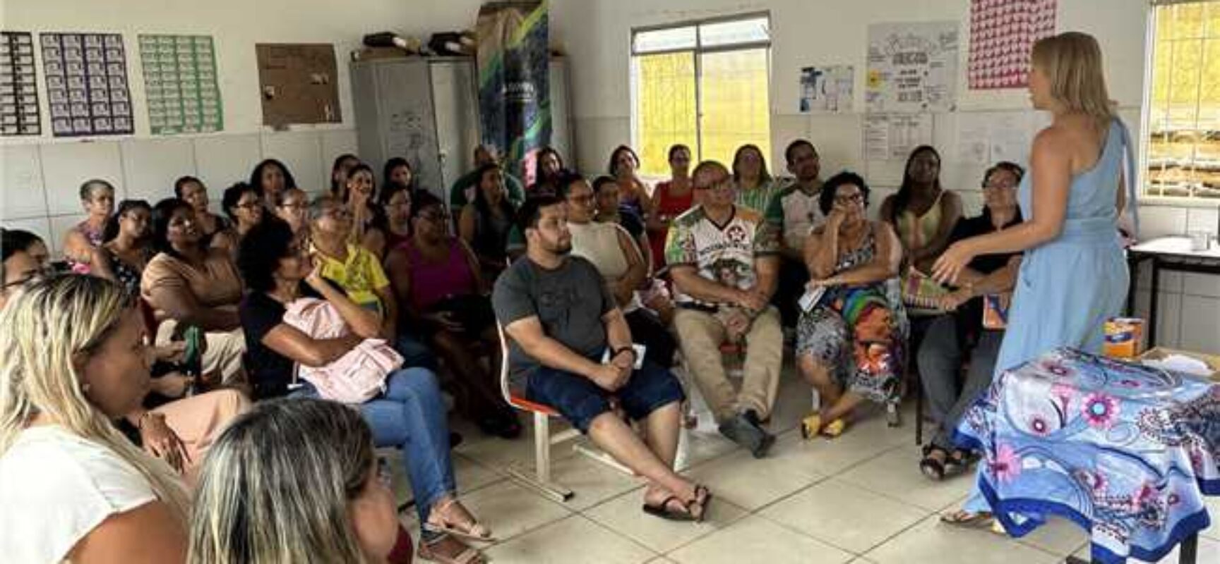 Secretaria de Políticas para Mulheres promove atividade com educadores no São José