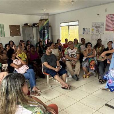 Secretaria de Políticas para Mulheres promove atividade com educadores no São José